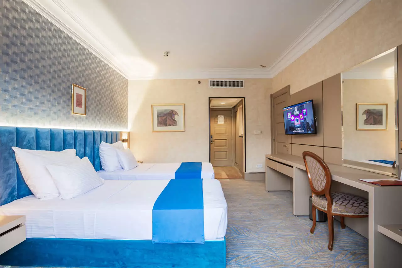 Alibaba https://cdn.alibaba.ir/ostorage/hotel-accommodation-images/6806130719aa61e2a799b059_دیلاکس تویین (2).webp